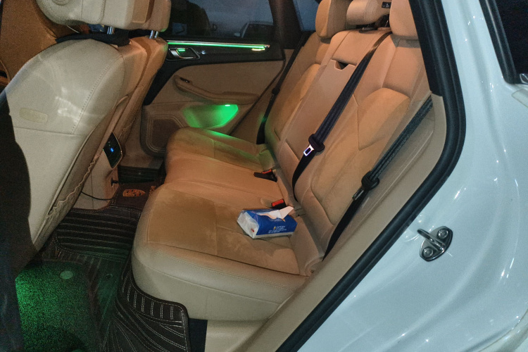 保时捷 2018款 Macan 2.0T中控内饰21