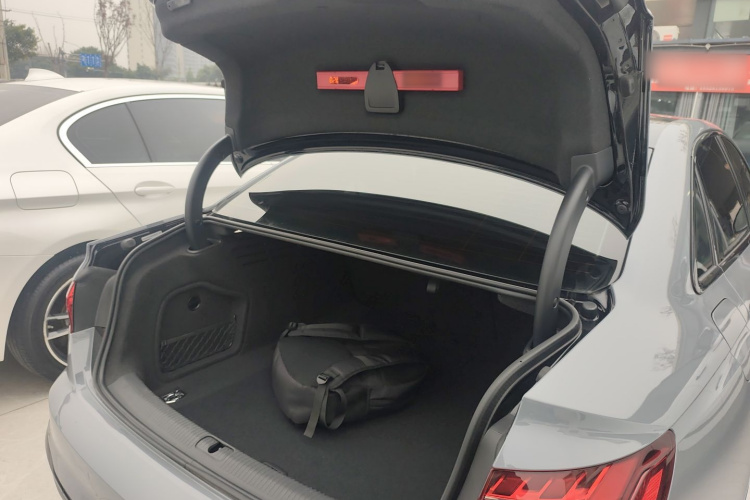 奥迪S4 2020款 S4 3.0TFSI机舱底盘23