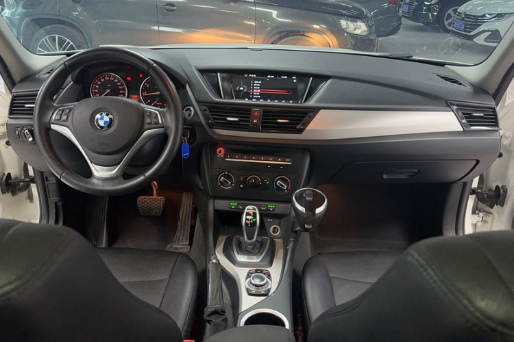 宝马X1 2014款 sDrive18i 时尚型中控内饰7002