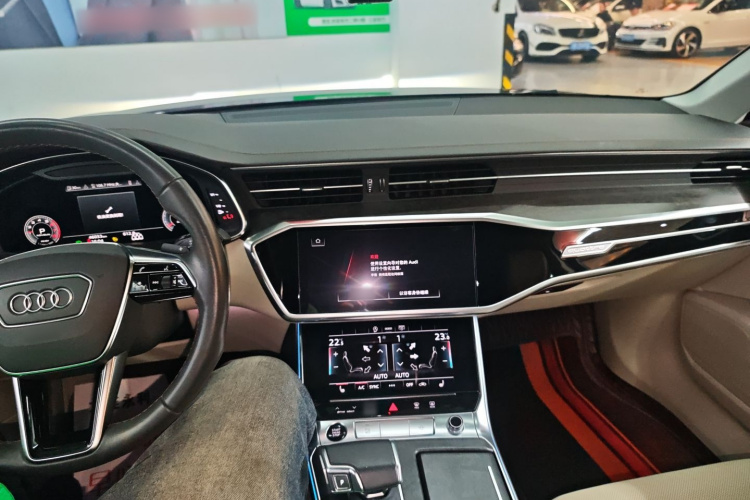 奥迪A6L 2021款 55 TFSI quattro 尊享致雅型中控内饰12