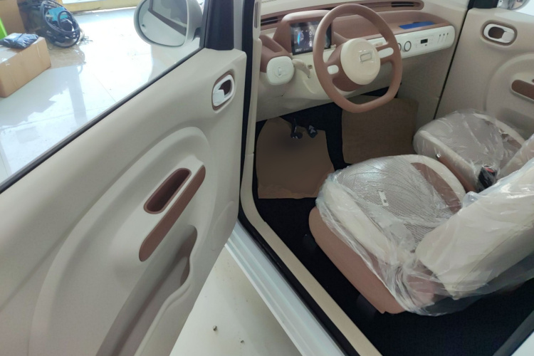 奔腾小马 2026款 222km 萌趣马 Plus中控内饰20