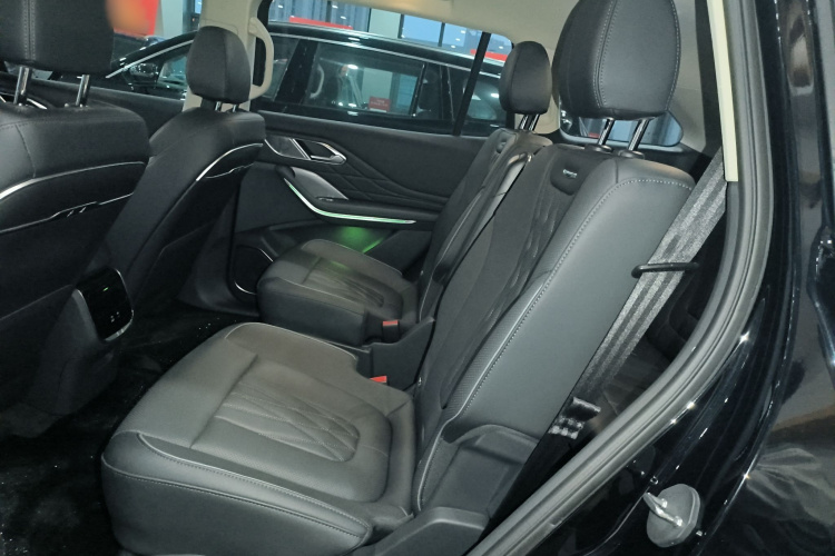 红旗HS7 PHEV 2024款 2.0T PHEV 四驱旗畅版 6座中控内饰21
