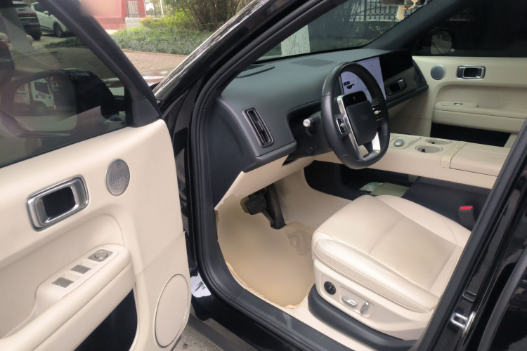 理想汽车 理想L6 2024款 Pro中控内饰20