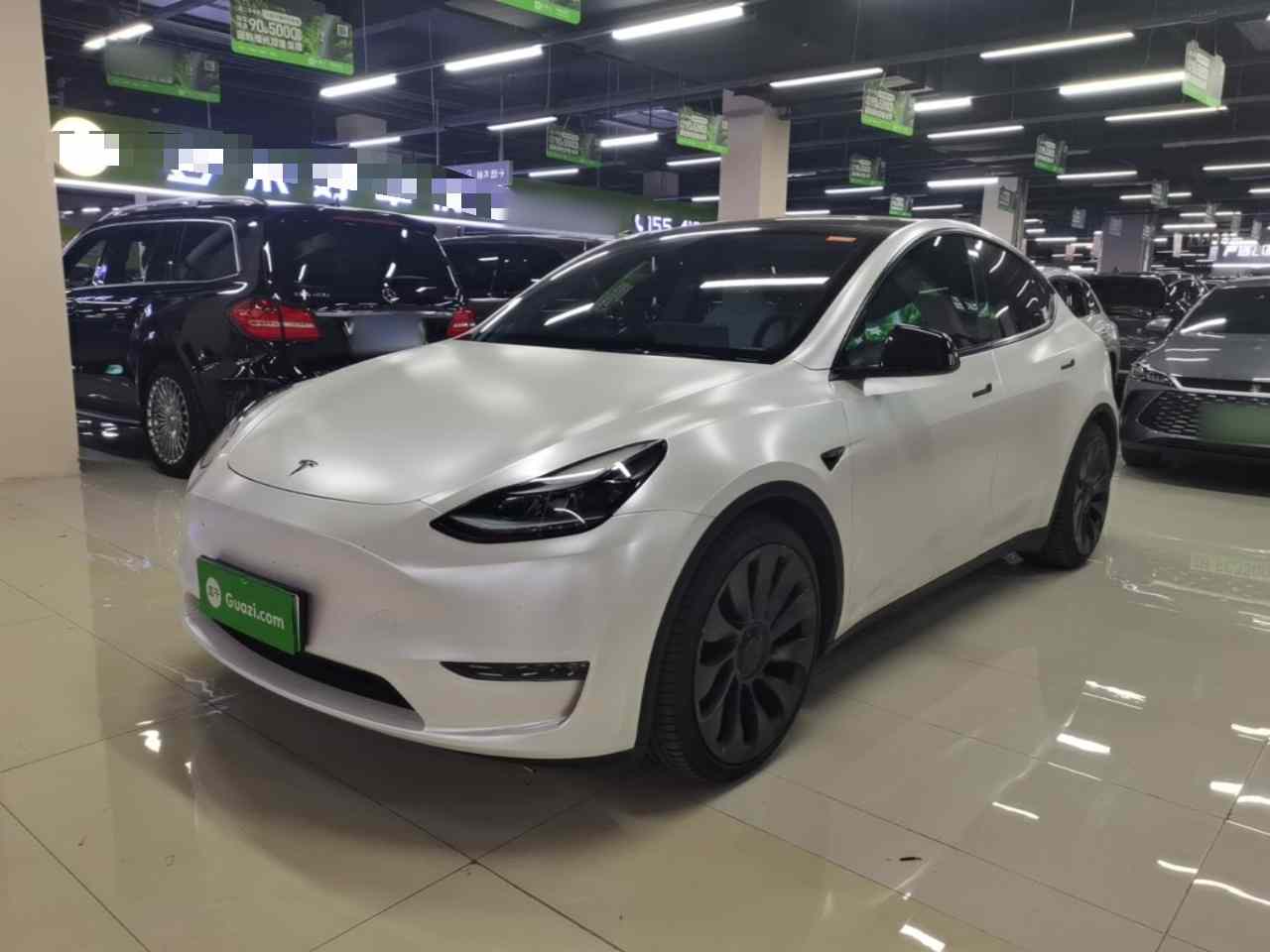 特斯拉 Model Y 2022款 Performance高性能全轮驱动版(2)