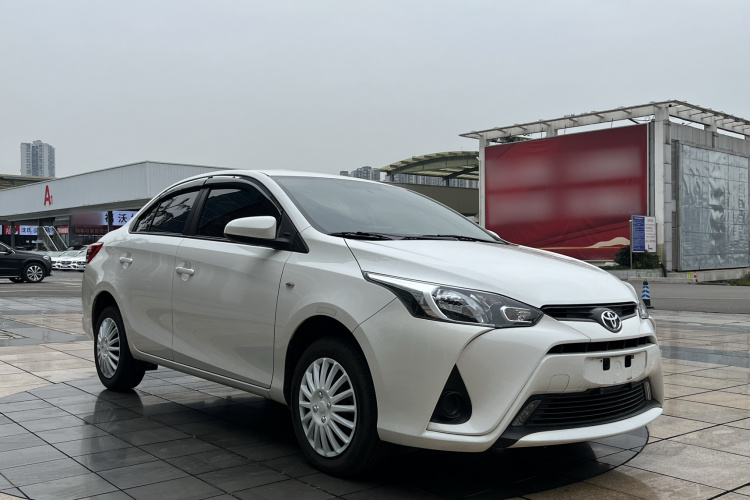 丰田 YARiS L 致享 2020款 1.5L CVT领先版车身外观3