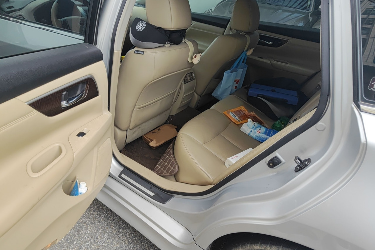 日产 天籁 2013款 2.5L XL-NAVI豪华版中控内饰7004