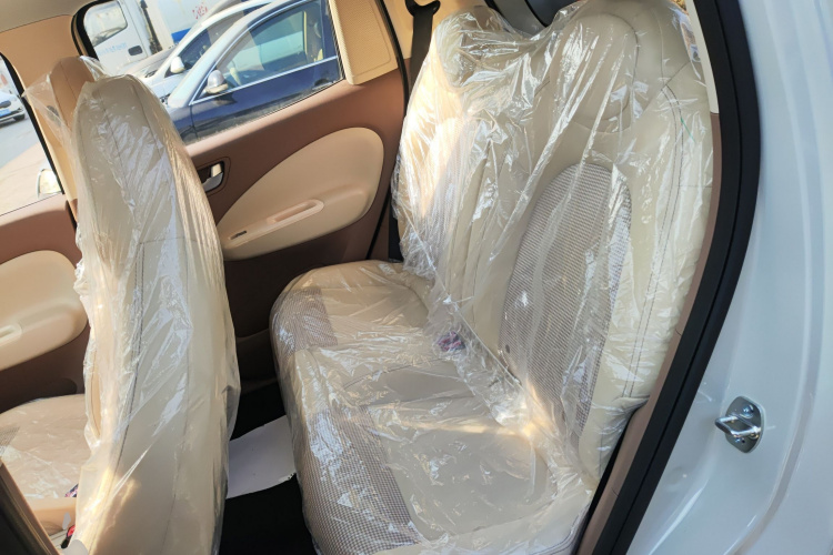 五菱汽车 宏光MINIEV 2025款 四门版 进阶款中控内饰21