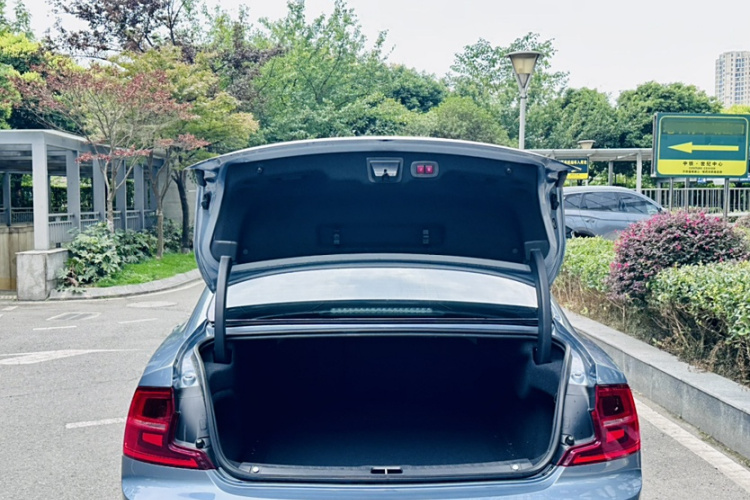 沃尔沃S90 2020款 T5 智逸豪华版局部细节9003