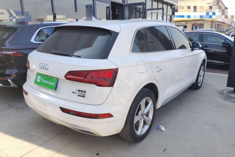 奥迪Q5L 2020款 40 TFSI 荣享进取型车身外观7