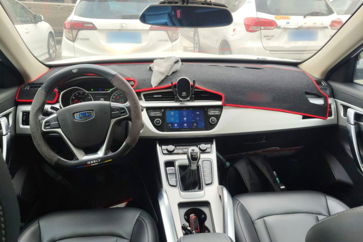 吉利汽车 博越 2016款 2.0L 手动智尚型中控内饰7002