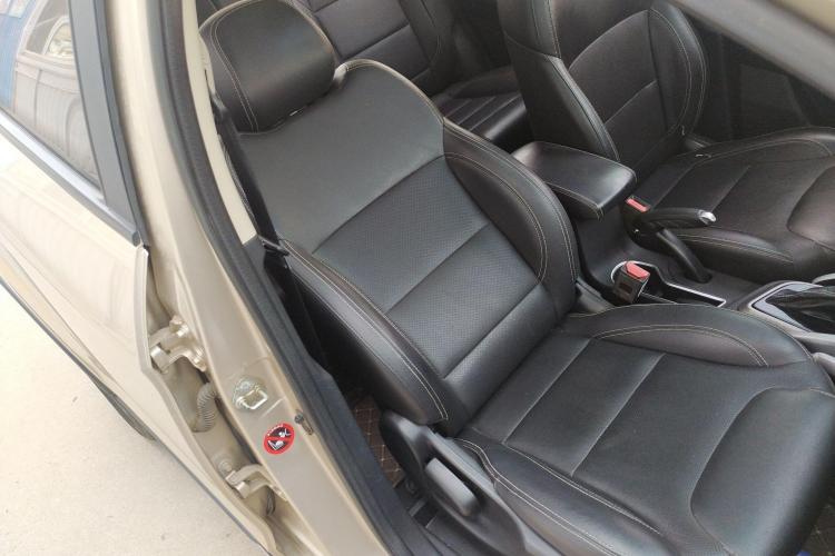 吉利汽车 远景X3 2017款 1.5L 自动尊贵型中控内饰41