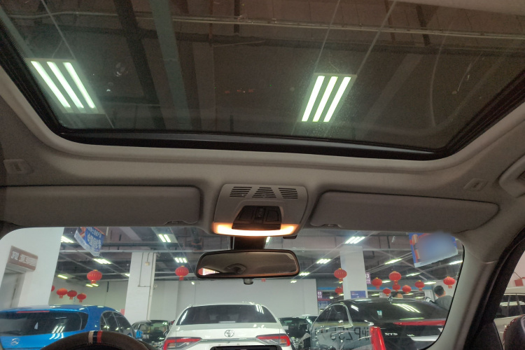 宝马3系 2014款 320i 时尚型局部细节22