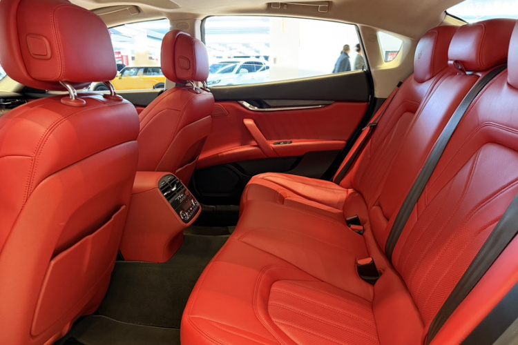 玛莎拉蒂 总裁 2015款 3.0T 标准型中控内饰7011