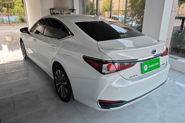 雷克萨斯ES 2021款 300h 卓越版车身外观6003