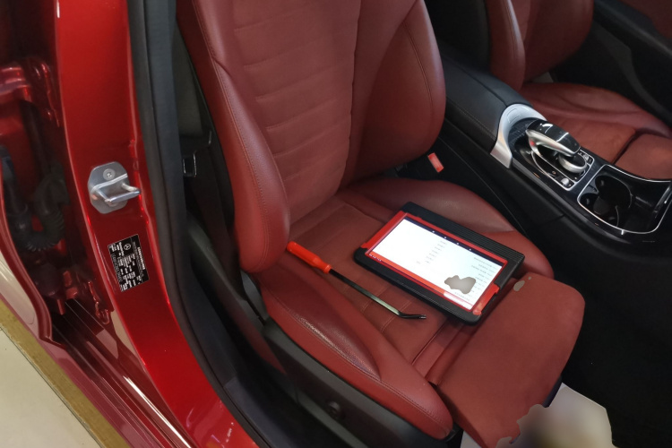 奔驰C级 2018款 C 200 运动版局部细节41