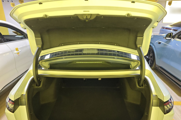 埃安 AION RT 2025款 650激光雷达版机舱底盘23