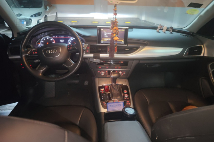奥迪A6L 2014款 30 FSI 技术型中控内饰12