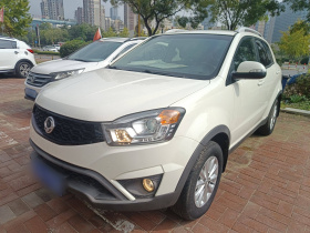 双龙 柯兰多 2014款 2.0L 汽油两驱自动精英导航版