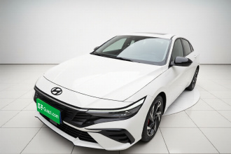 现代 伊兰特 2023款 1.5L CVT LUX尊贵版