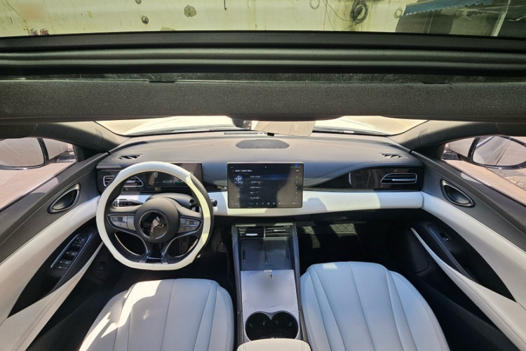 比亚迪 海豹06新能源 2024款 DM-i 120KM尊荣型中控内饰7006