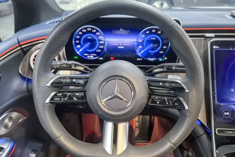 奔驰EQE 2022款 350 先锋版局部细节13