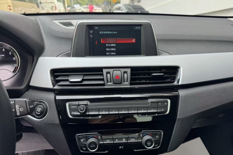 宝马X1 2018款 sDrive18Li 时尚型中控内饰7003