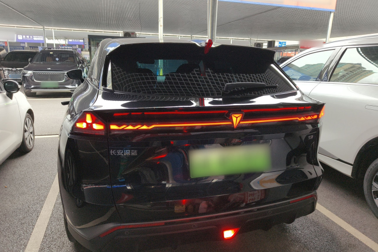 深蓝汽车 深蓝S07 2023款 620Max纯电版车身外观6