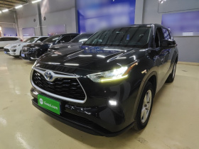 丰田 汉兰达 2022款 双擎 2.5L 两驱精英版 7座