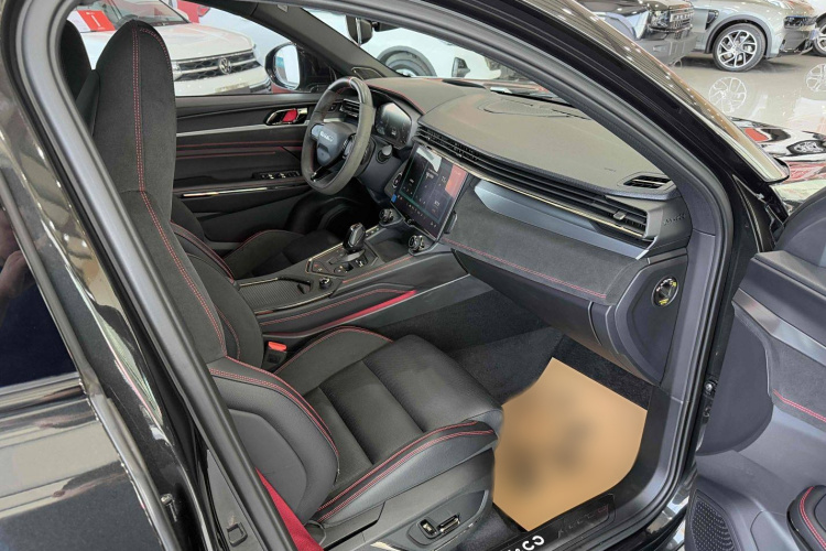 领克05 2020款 2.0TD 四驱时间限量版局部细节41