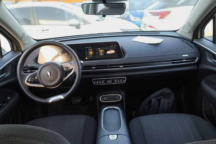 欧拉好猫 2023款 401km标准续航 舒享型 磷酸铁锂中控内饰12