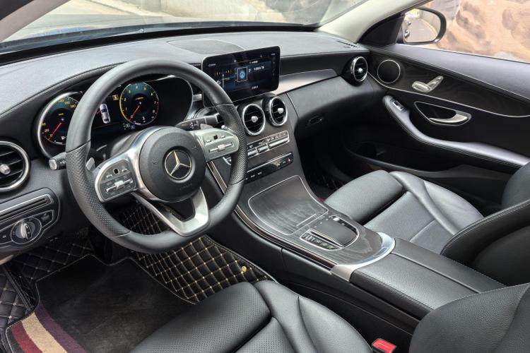 奔驰C级 2021款 C 200 L 时尚型运动版中控内饰7002