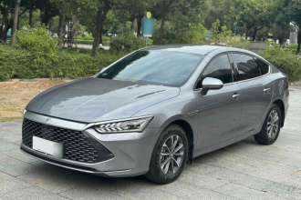 比亚迪 秦PLUS 2024款 荣耀版 DM-i 55KM领先型