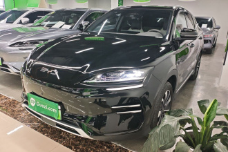 比亚迪 宋PLUS新能源 2025款 EV 智驾版 520km 尊贵型