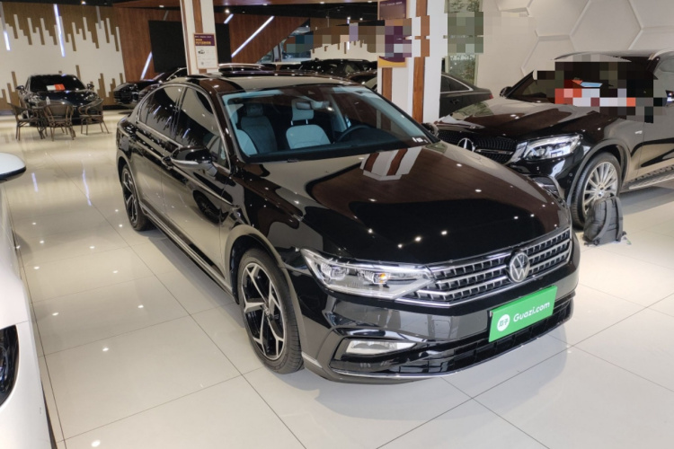 大众 迈腾 2025款 改款二 众享款 330TSI DSG豪华型车身外观3