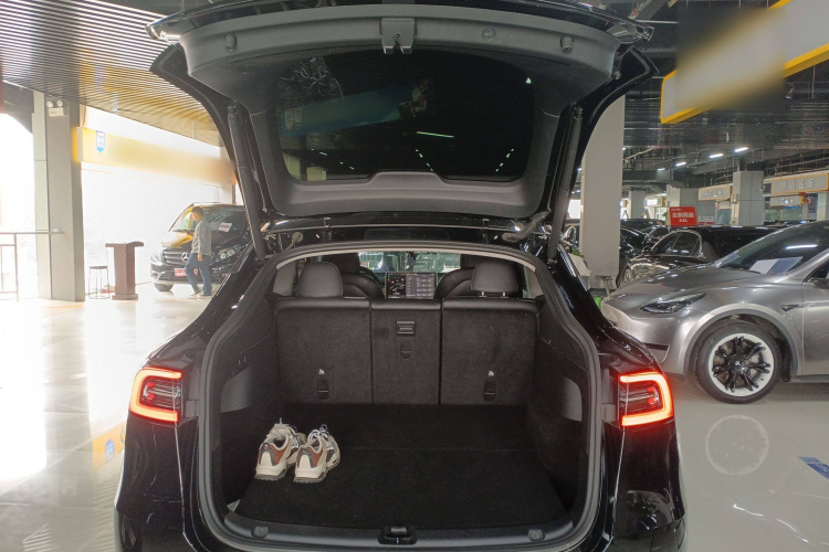 特斯拉 Model Y 2021款 标准续航后驱版局部细节23