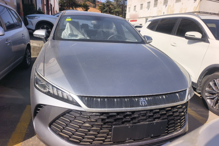 比亚迪 秦PLUS 2025款 DM-i 智驾版 55KM领先型车身外观2