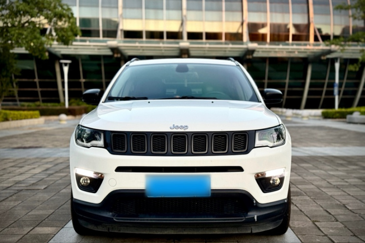 Jeep 指南者 2017款 200T 自动家享版车身外观6003