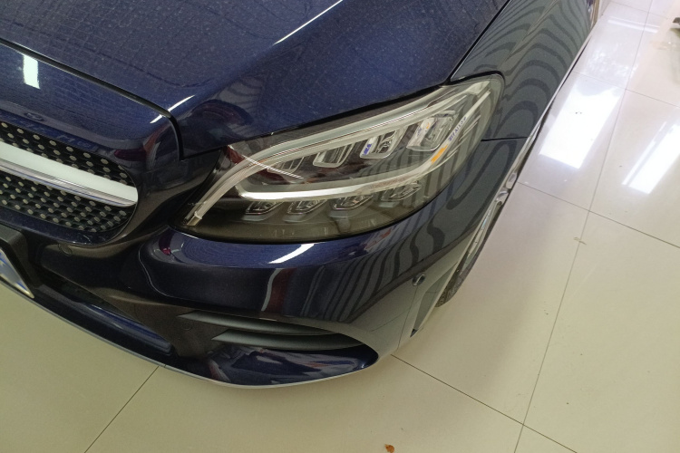 奔驰C级 2019款 C 260 L 运动版局部细节36