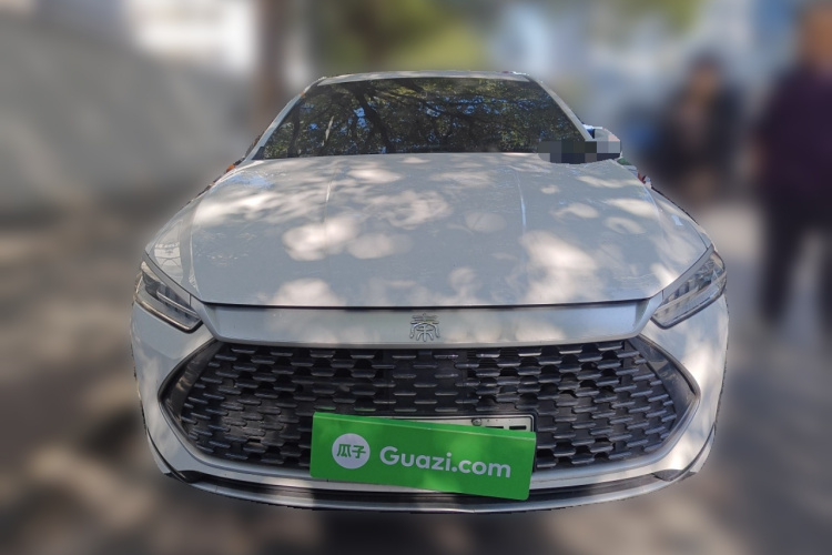 比亚迪 秦PLUS 2023款 冠军版 DM-i 55KM领先型车身外观2