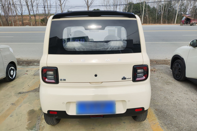 吉利银河 熊猫 2025款 210km 元气熊车身外观6004