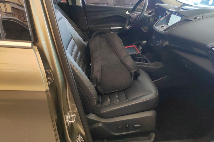 福特 翼虎 2017款 EcoBoost 245 四驱豪翼型局部细节41