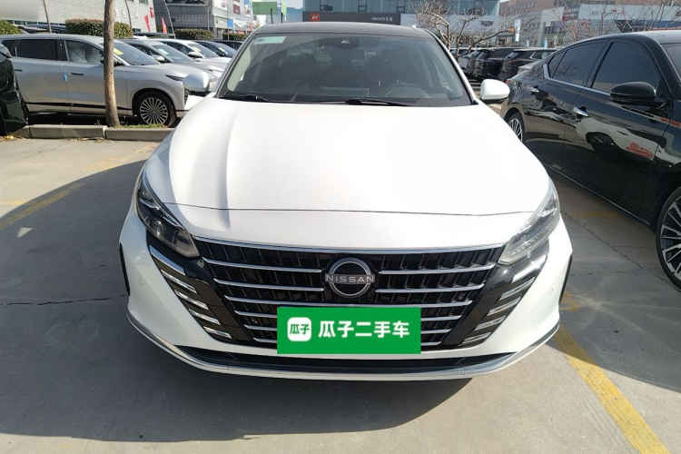 日产 天籁 2022款 2.0T XL 进享版车身外观2