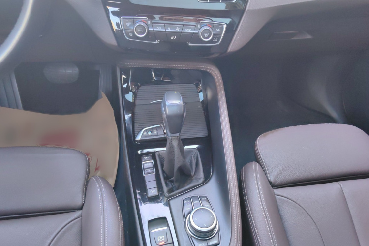 宝马X1 2019款 xDrive20Li 尊享型局部细节18