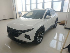 现代 2023款 途胜L 1.5T 自动两驱GLX精英版