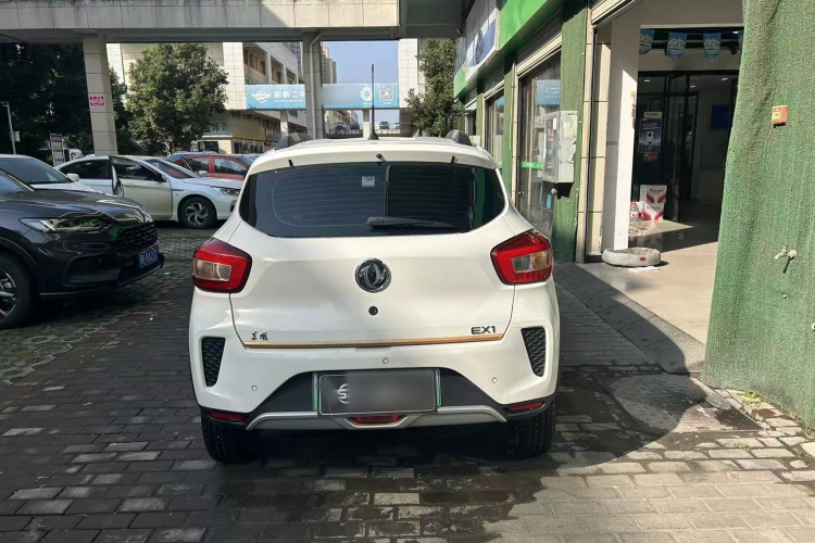 东风纳米EX1 2021款 质享版车身外观6004