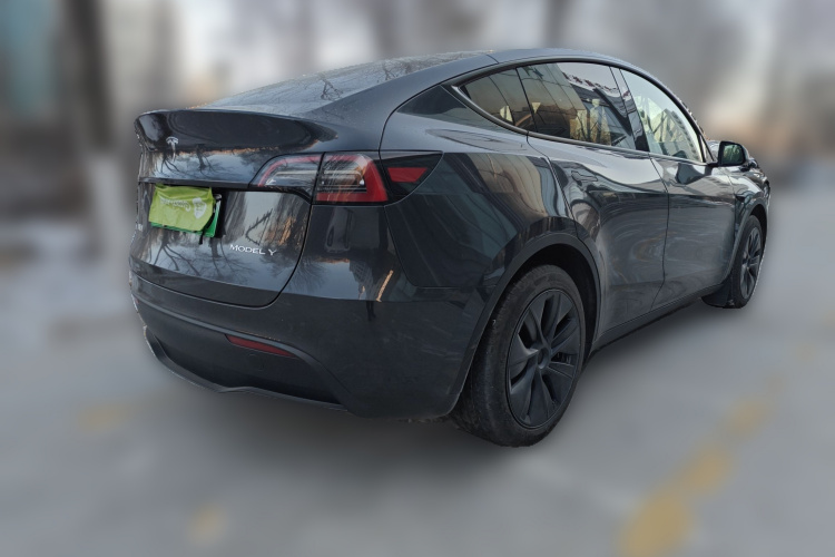 特斯拉 Model Y 2024款 后轮驱动版车身外观7