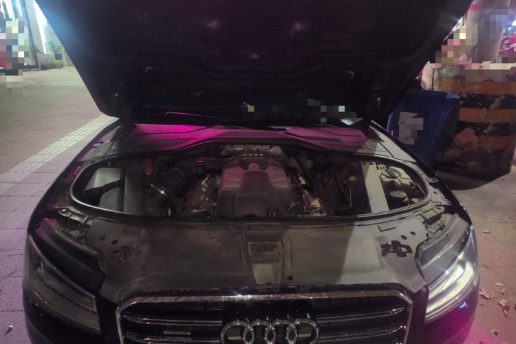 奥迪A8 2013款 A8L 45 TFSI quattro舒适型局部细节24