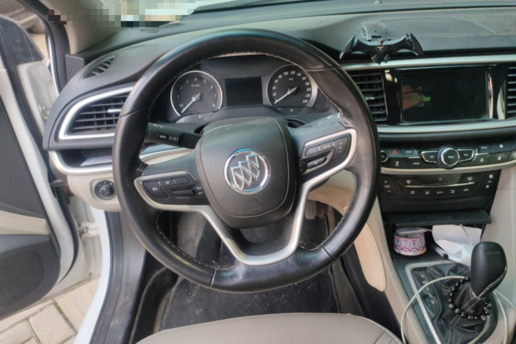 别克 英朗 2019款 15T 双离合互联精英型 国VI中控内饰13