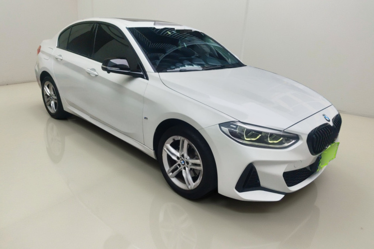 宝马1系 2022款 120i M运动曜夜版车身外观3