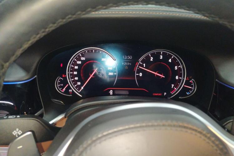 宝马7系 2018款 740Li xDrive 尊享型 M运动套装中控内饰14